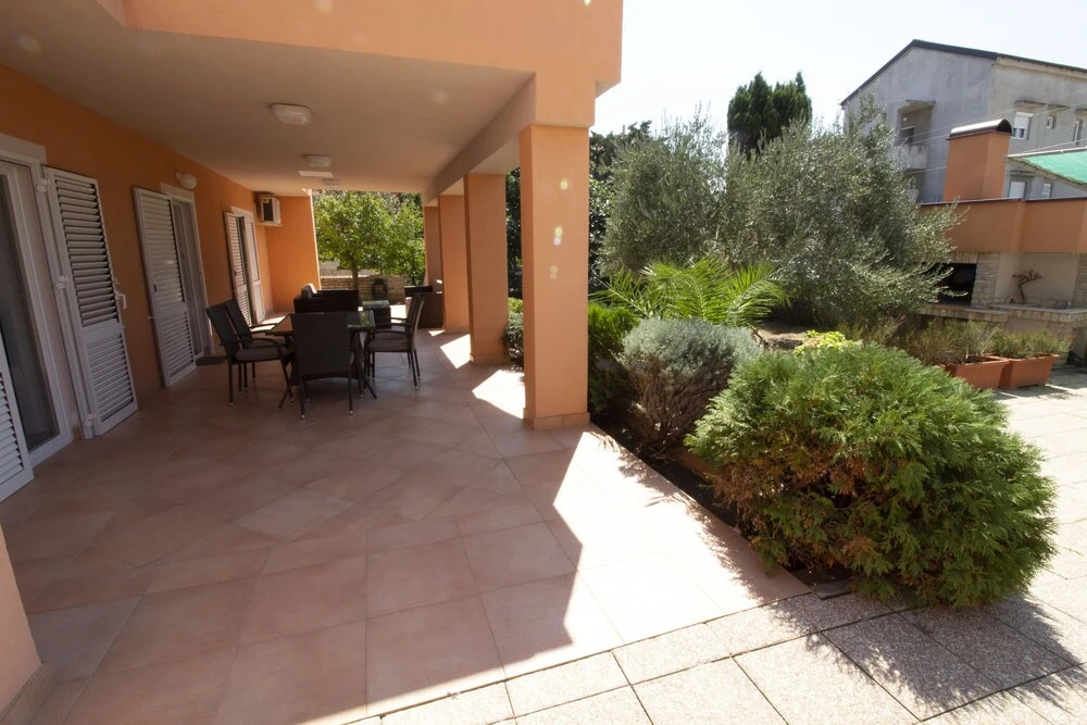 Studios & Rooms Fiesta