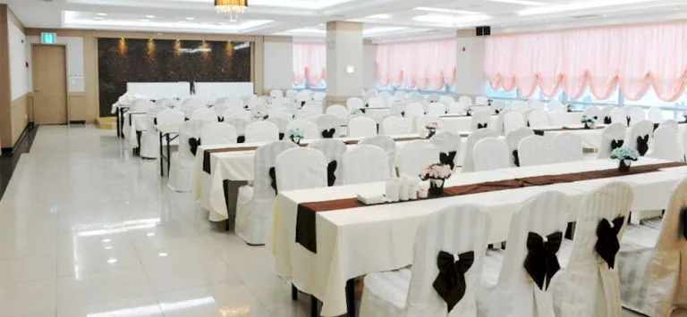 Hotel ESS