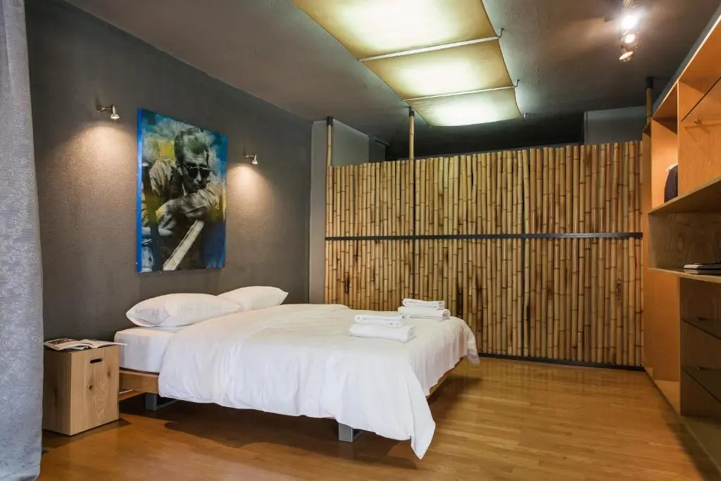 Artists’ favorite Spacious Loft near Acropolis!!