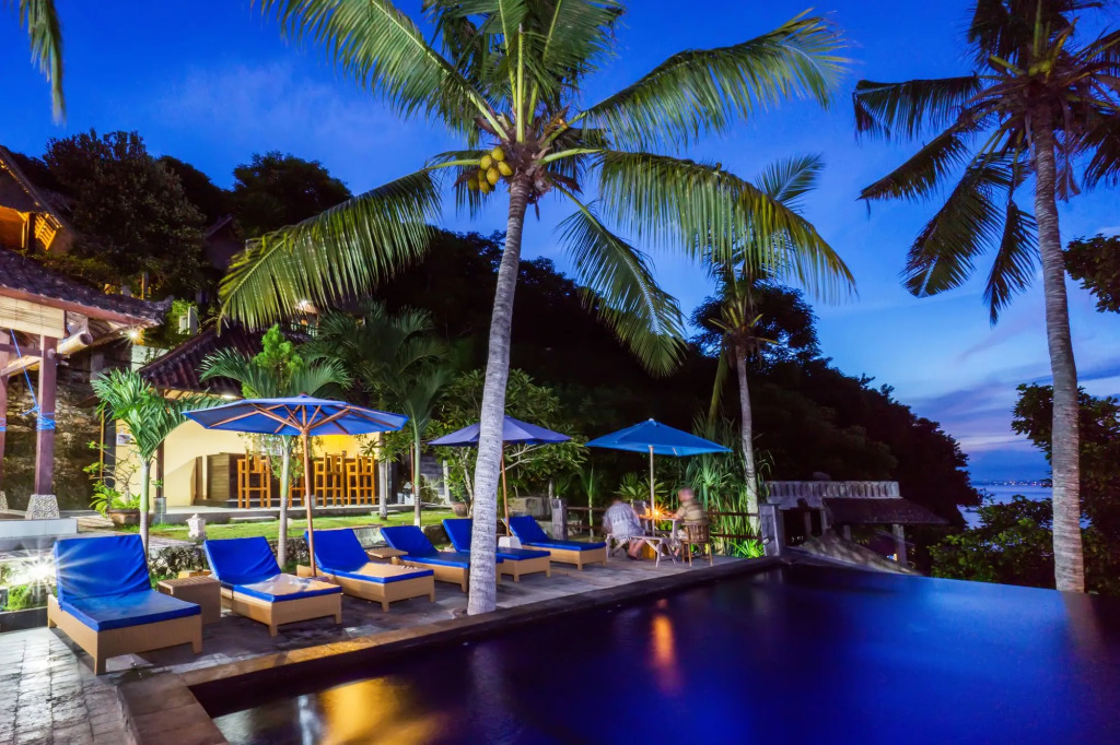 Song Lambung Beach Huts