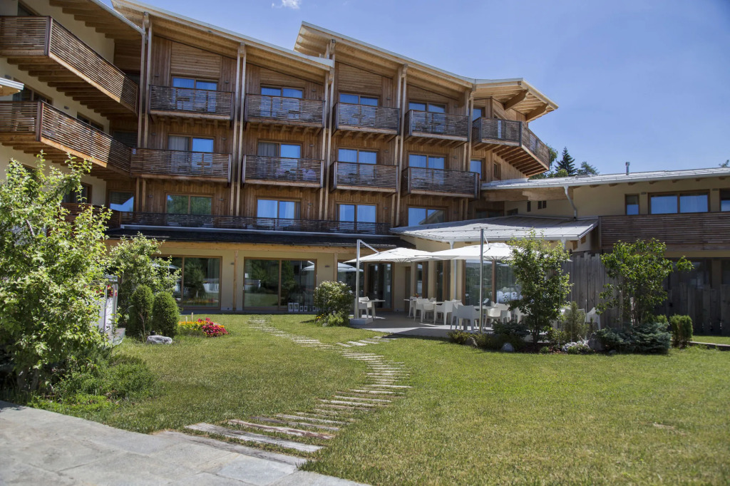 Курортный отель Blu Hotel Natura & Spa