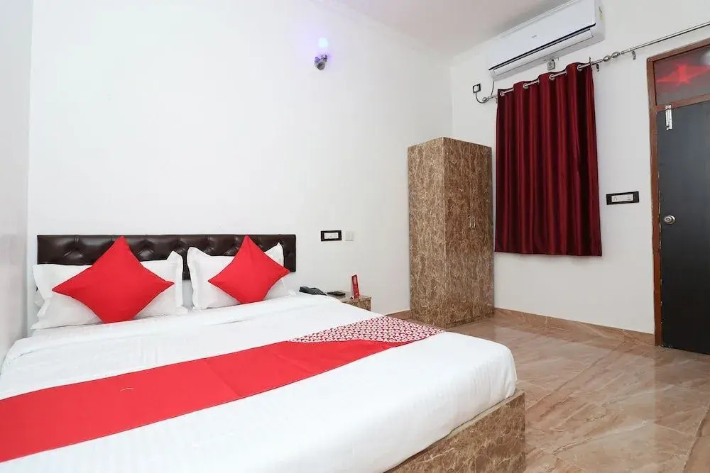 Dawat Hotel By OYO Rooms
