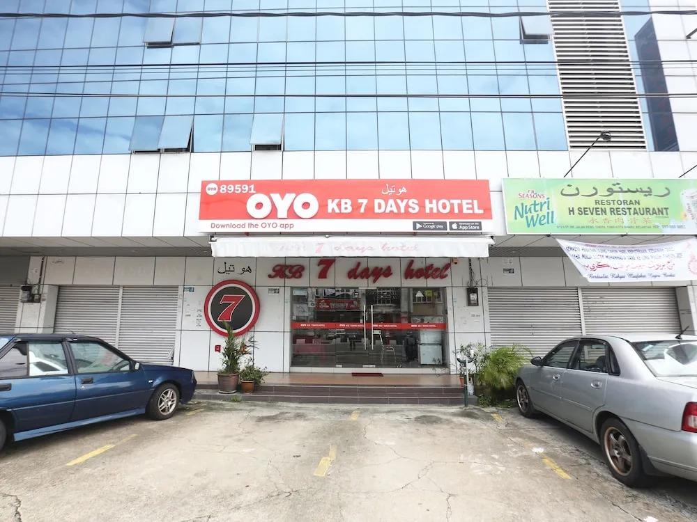 Kb 7 Days Hotel By OYO Rooms