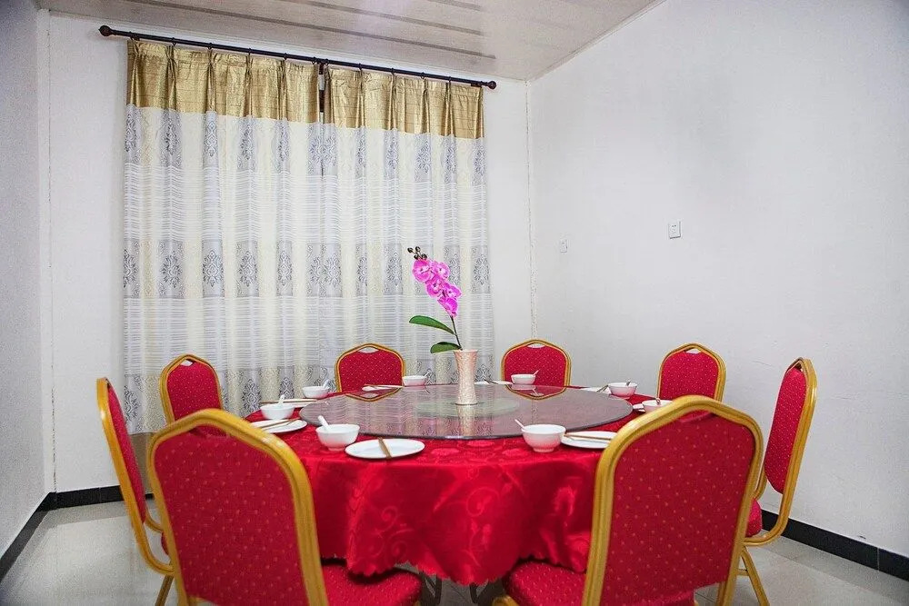 Yijie Holiday Hotel  Laiyuan Baishishan