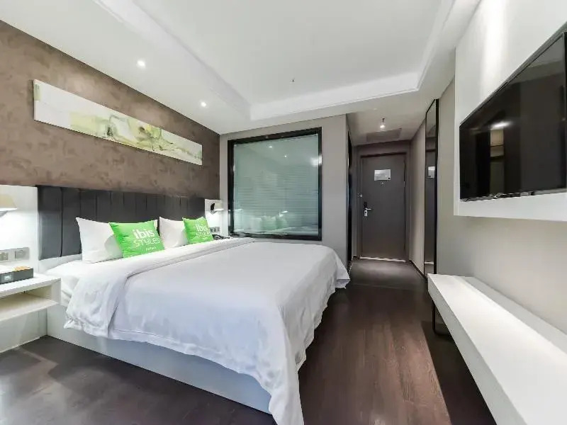 Yilong Anyun Hotel (Suzhou ShiQuan Road Nanmen Subway Station)