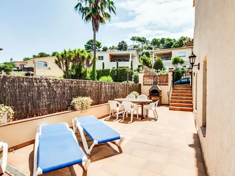 Chic Holiday Home in Playa de Pals With Terrace