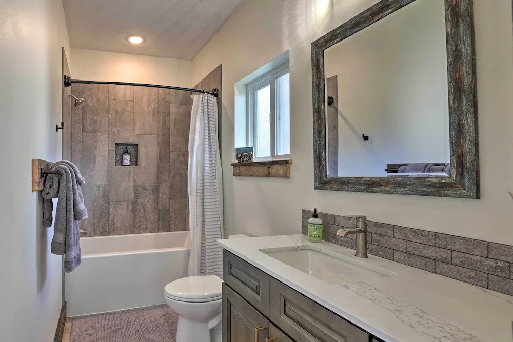 Remodeled Sanderling Sea Cottages, Unit 4
