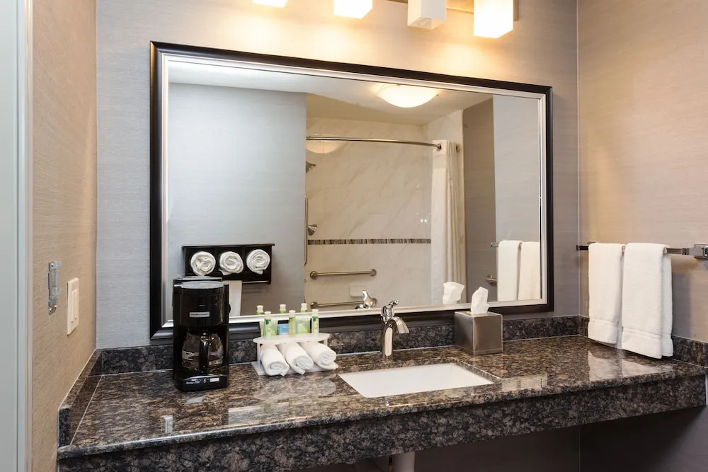 Holiday Inn Express & Suites Rapid City I-90 IHG