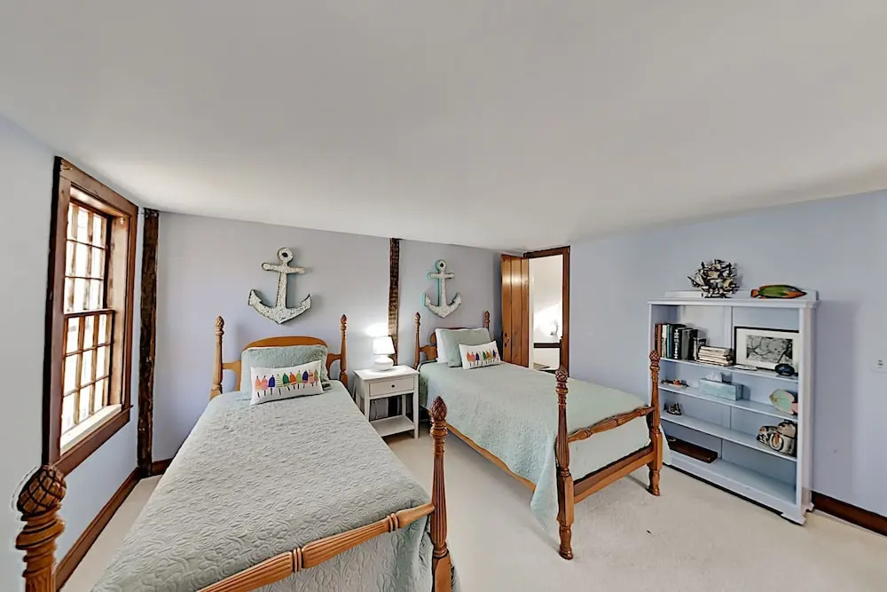 Timeless Cape Near Cold Storage Beach 4 Bedroom Home