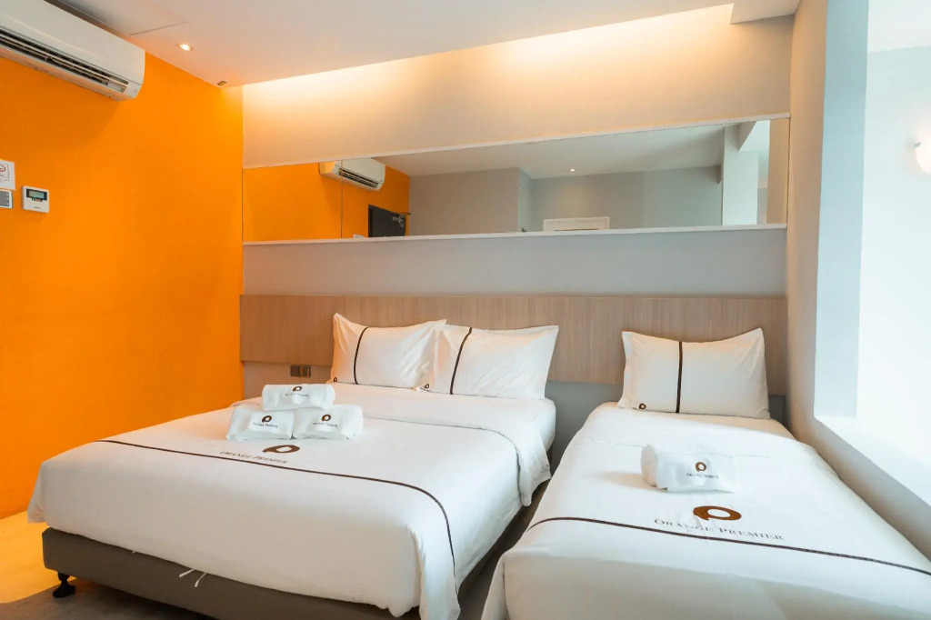 OYO 278 Orange Premier Hotel