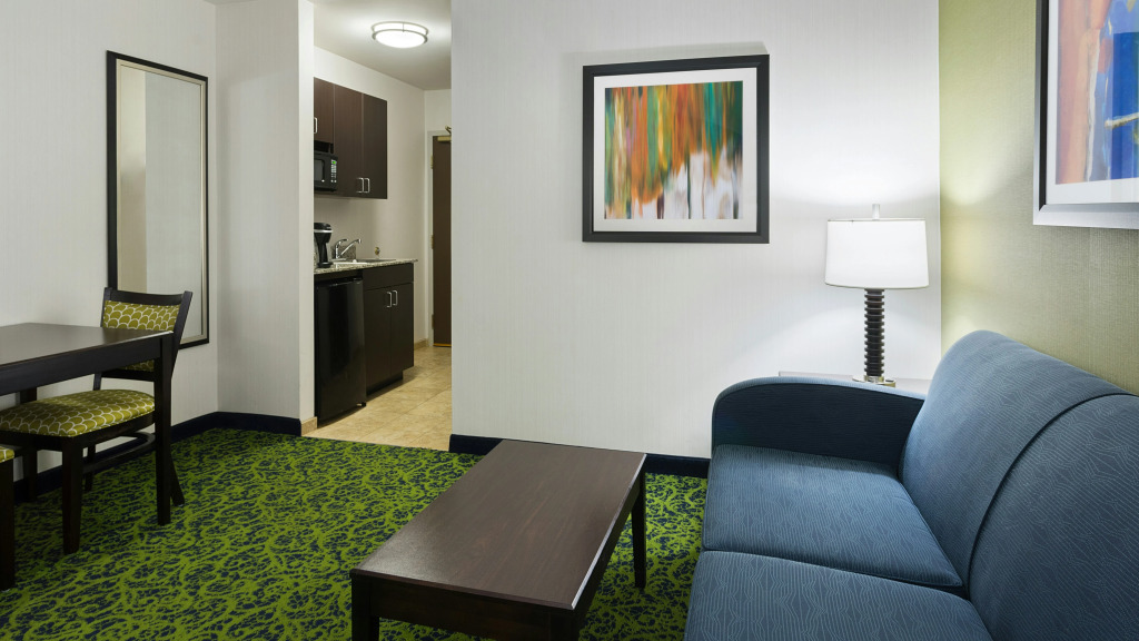 Holiday Inn Express and Suites Stroudsburg-Poconos by IHG