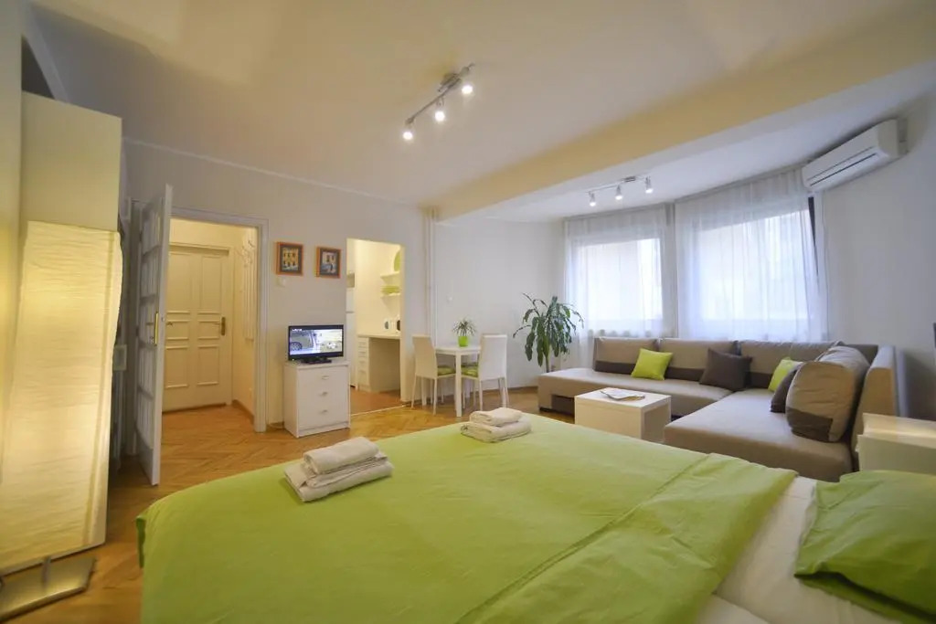 Gaga Apartments