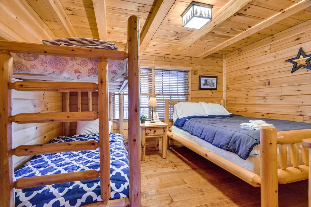 Hot Tub, Deck & Beach Access: Albrightsville Cabin