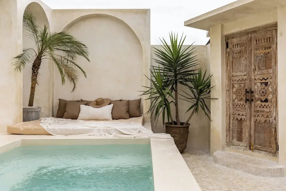 Bohemian 2BR Private Suites By Orivista