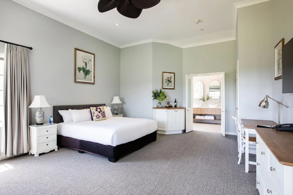 Camden Valley Inn