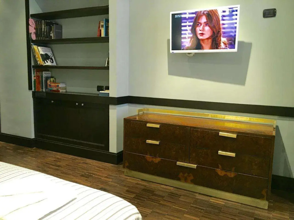 Two Sisters Suites