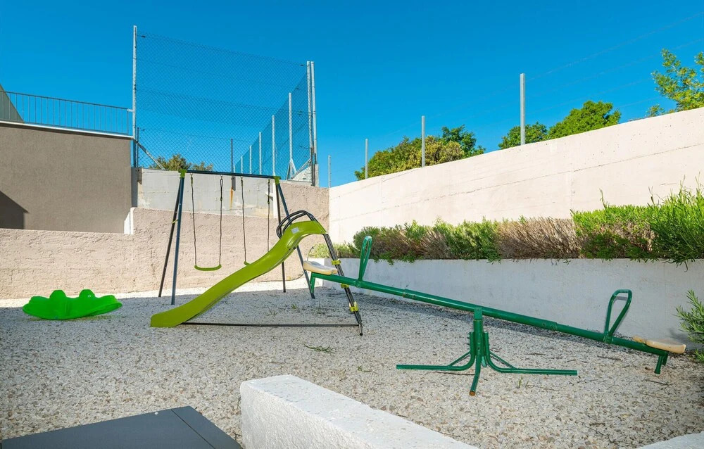 Stunning Home in Posedarje With 4 Bedrooms, Wifi and Outdoor Swimming Pool