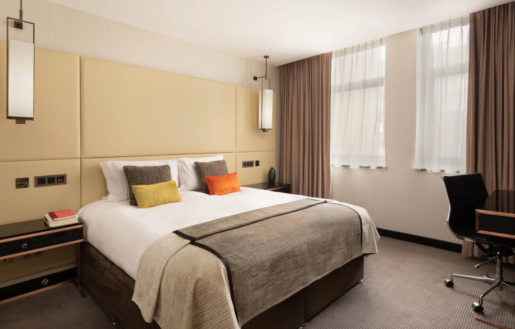 Montcalm Royal London House, Autograph Collection