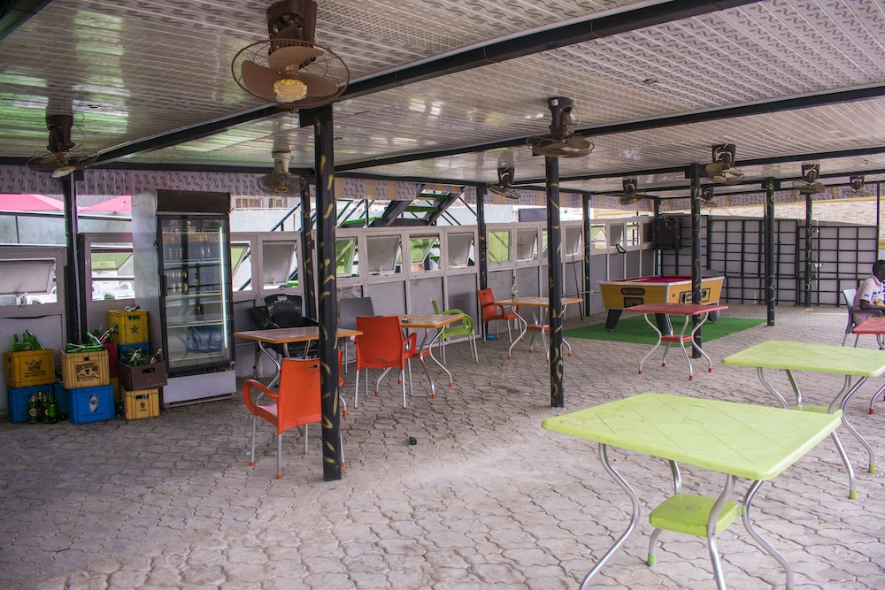 Adesuwa Royal Guest House Ketu