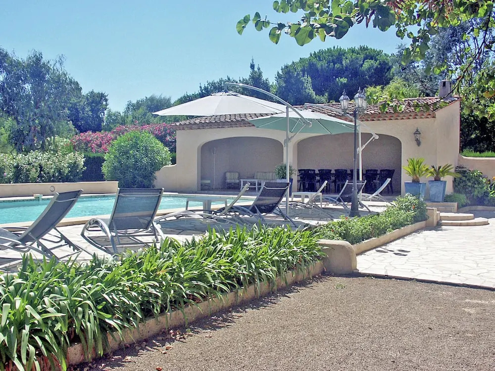 Sprawling Villa in Saint-tropez With Swimming Pool