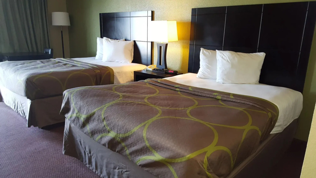 Super 8 Rockwall