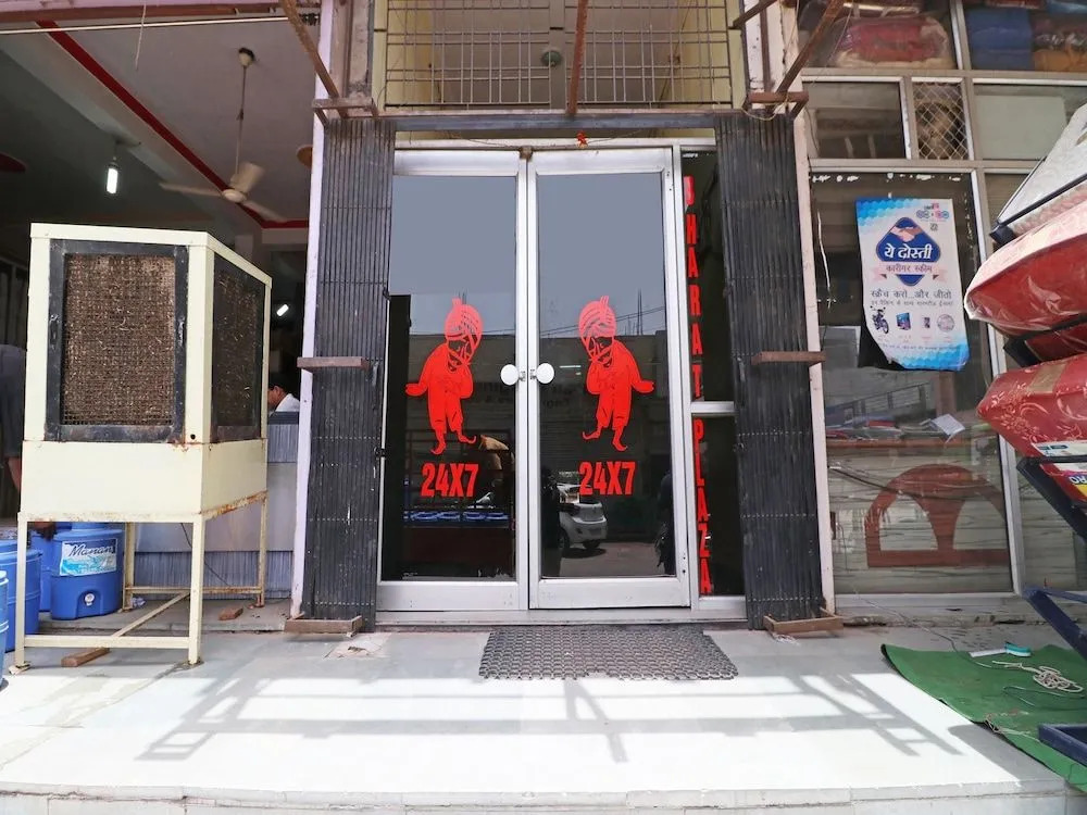OYO 12775 Bharat Plaza