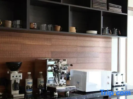 Fenghua Zhenxue Log Cabin - Fusion Aesthetics Restaurant Resort