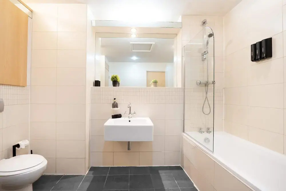 2br-city Centre-modern