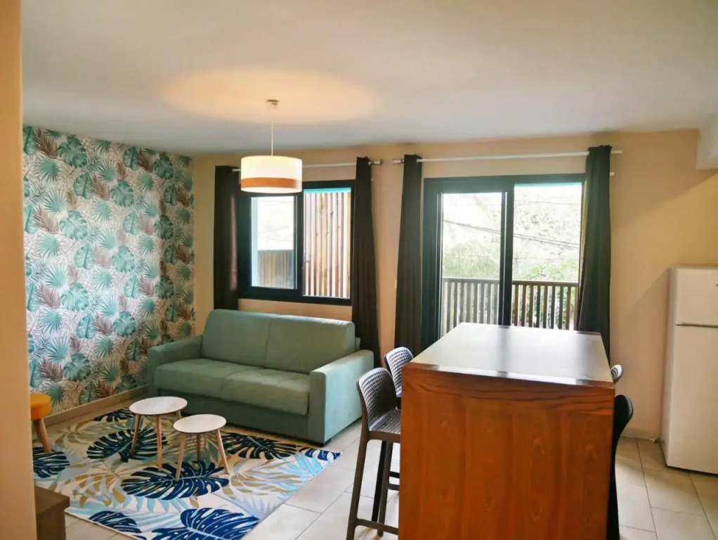 Tropical Suites