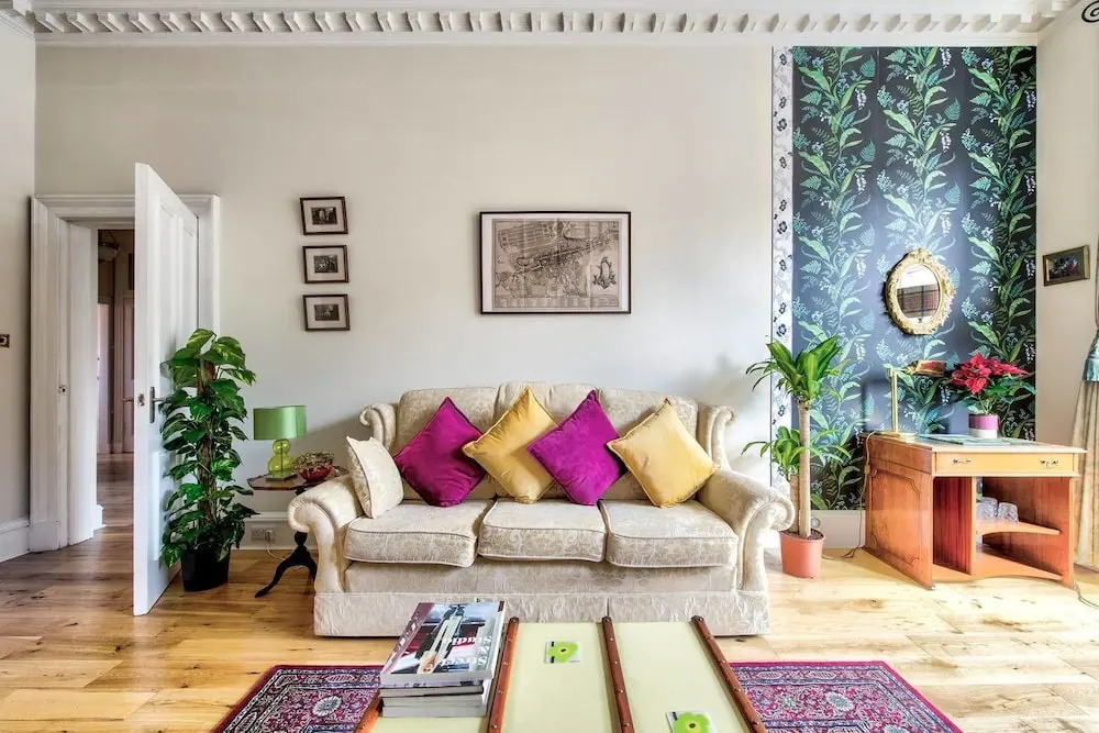 Bohemian Style, City Centre Apartment for 5 People