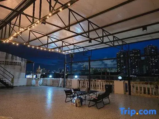 Sukhum Huai Khwang Hotel