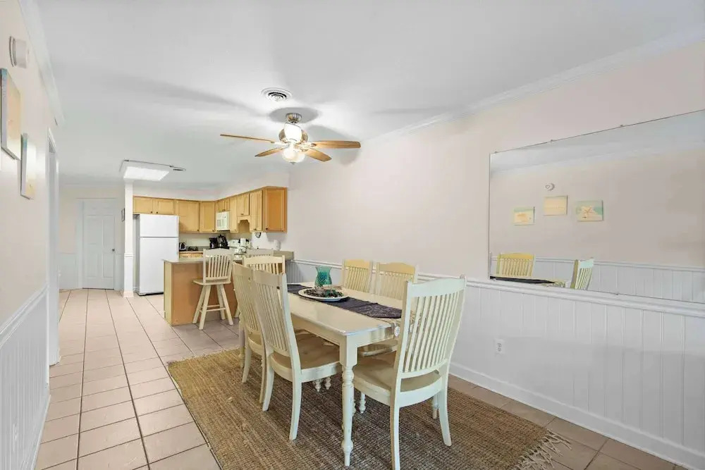 San Remo 108 Ocean-block 2BR Condo, Pool Access, Private Patio & Parking