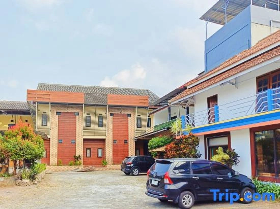 YUTAKA INN Musium Angkut Batu