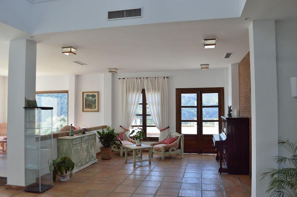 Hotel Taray Botanico