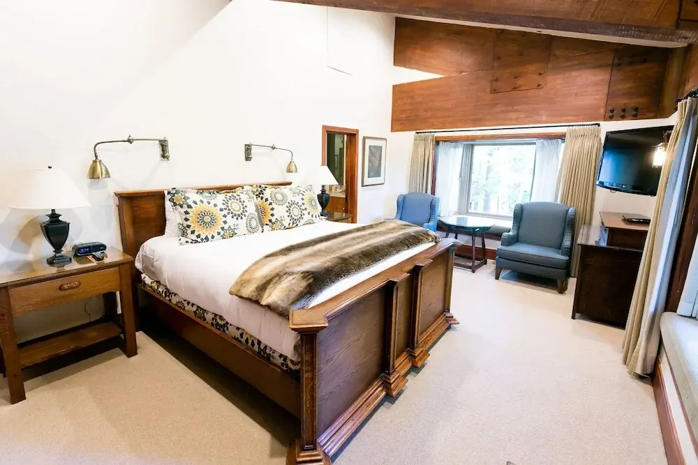 One Bedroom Townhouse with Hot Tub
