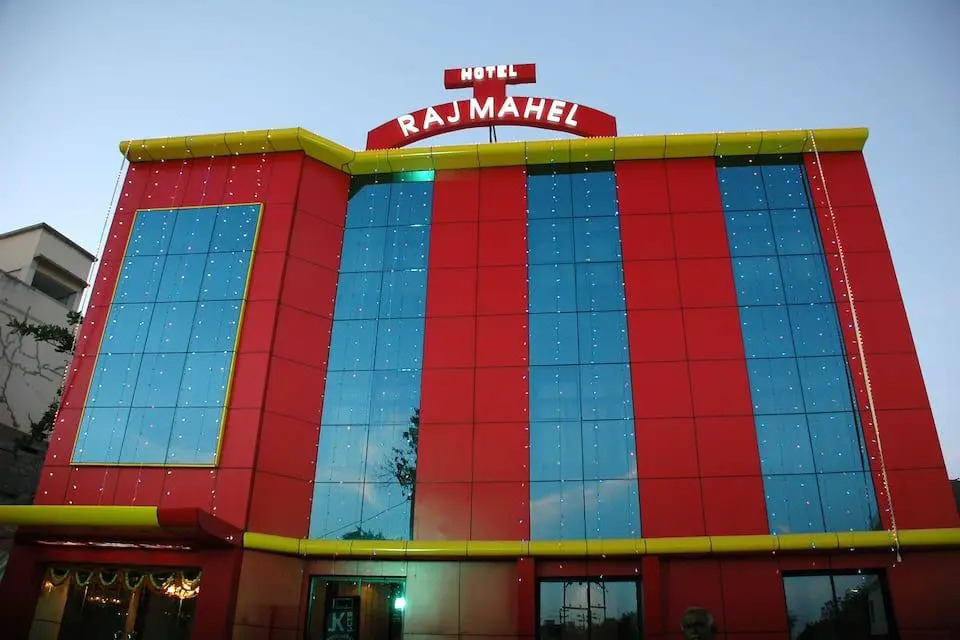 Hotel Rajmahal