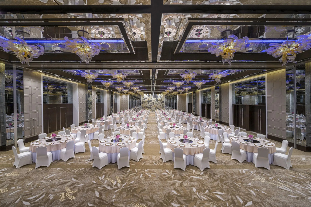 Hyatt Regency Dubai Creek Heights