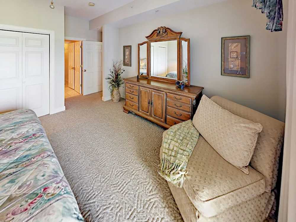 188 Inlet Point Drive Condo Unit 22E 3 Bedrooms 3 Bathrooms Condo