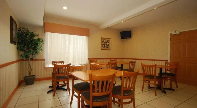 Best Western Carrollton Inn & Suites