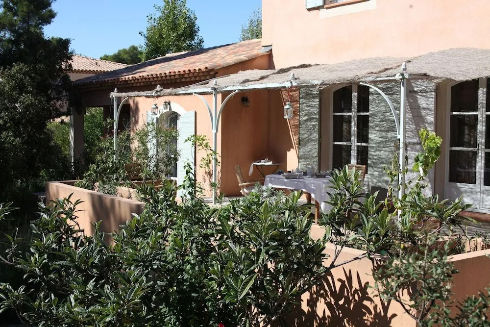 La Bastide De L'aube Chambre d hôtes