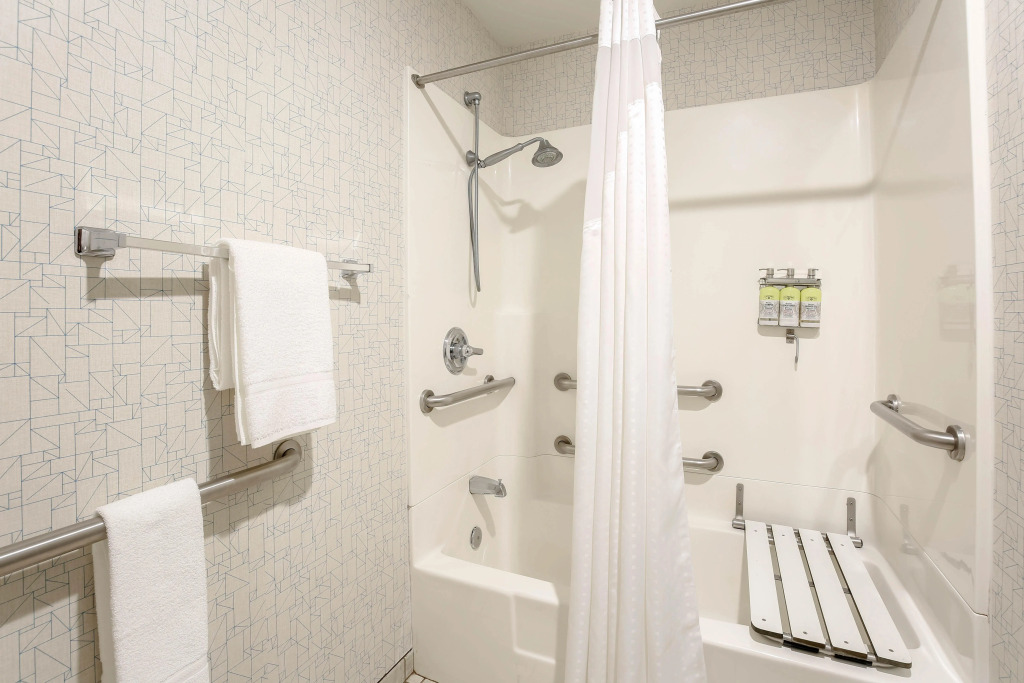 Holiday Inn Express Lancaster by IHG