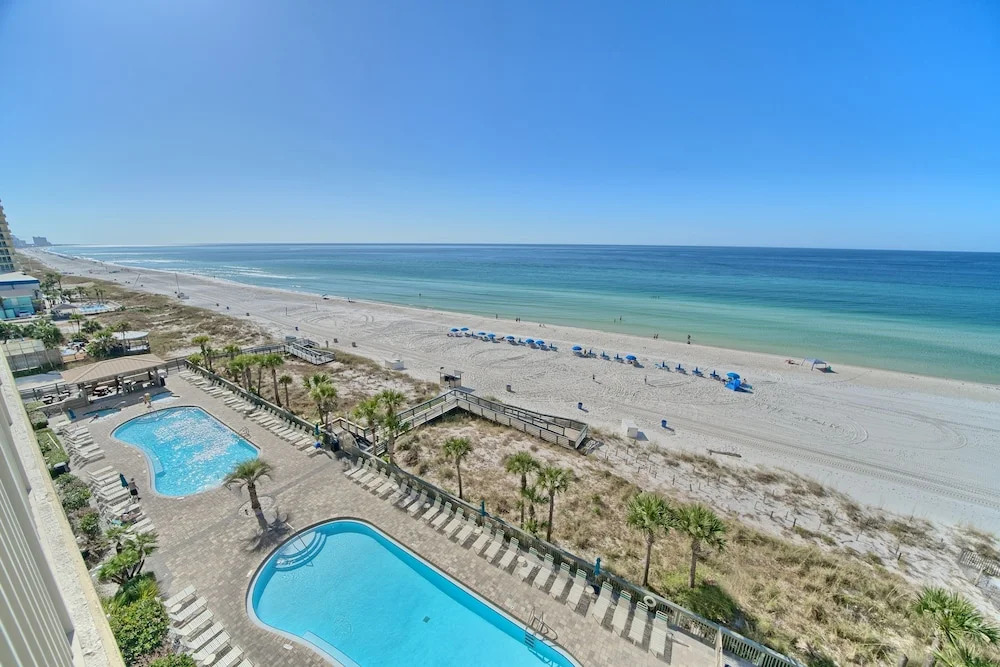 Amazing Tropical Condo with Complimentary Beach Chairs and Umbrellas - Unit 0706 by RedAwning