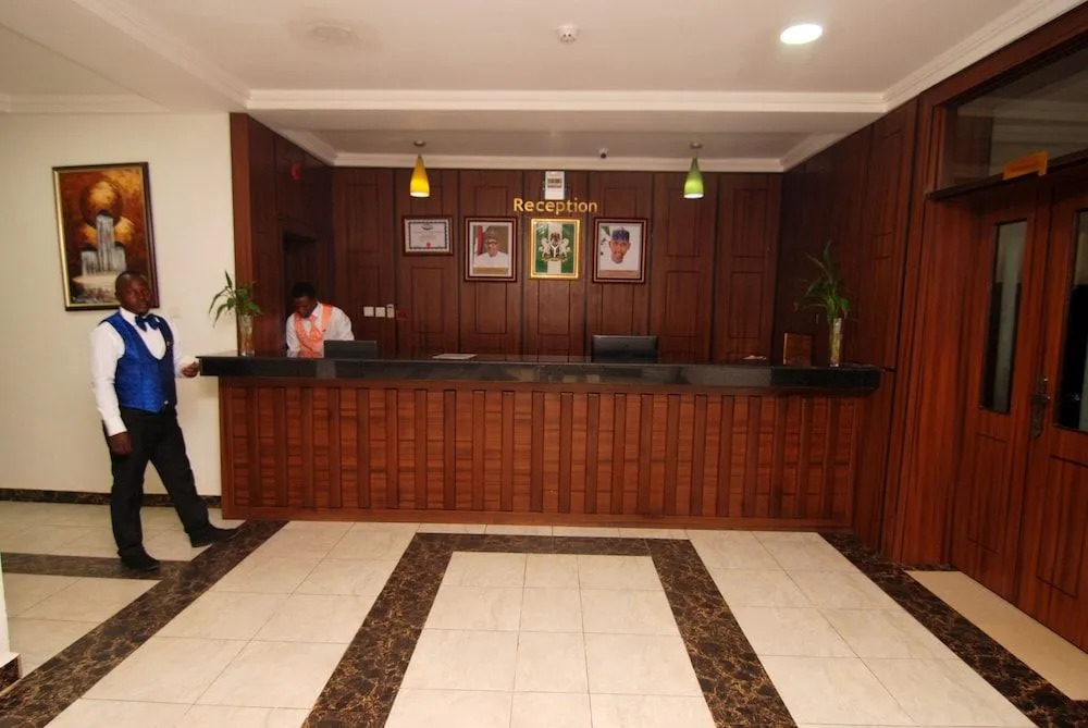 Lavila Hotels
