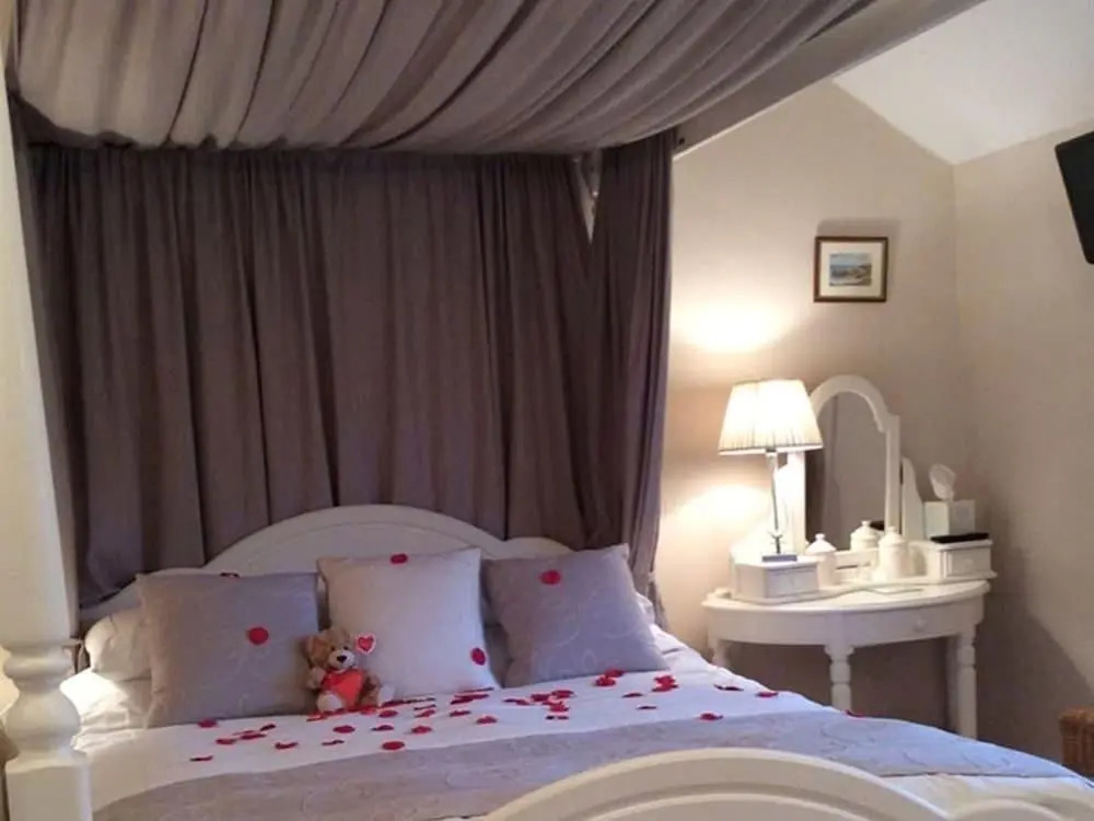 Tregaddra Farmhouse B&B