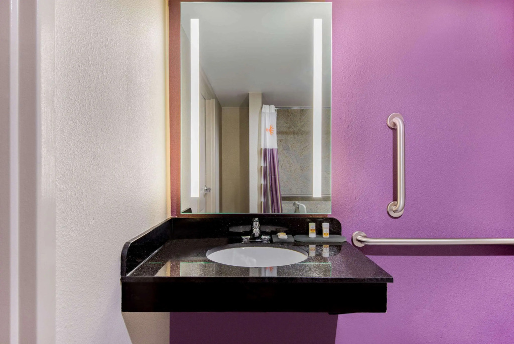 La Quinta Inn by Wyndham West Long Branch NJ Shore Area