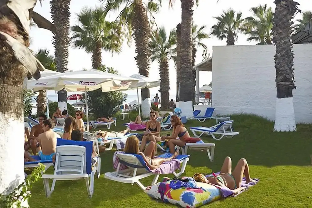 Meteor Beach Hotel