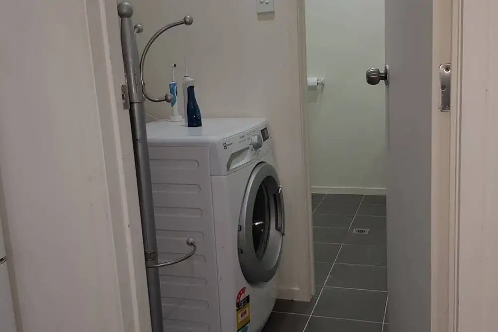 Beautiful and Bright Studio Apartment, Botany Downs