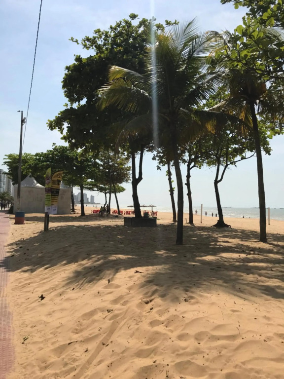 ESPETACULAR!! Apto na PRAIA DE ITAPARICA - Com Wi-Fi 360mbps, Ar Condicionado, Estacionamento Coberto e Cozinha Completa