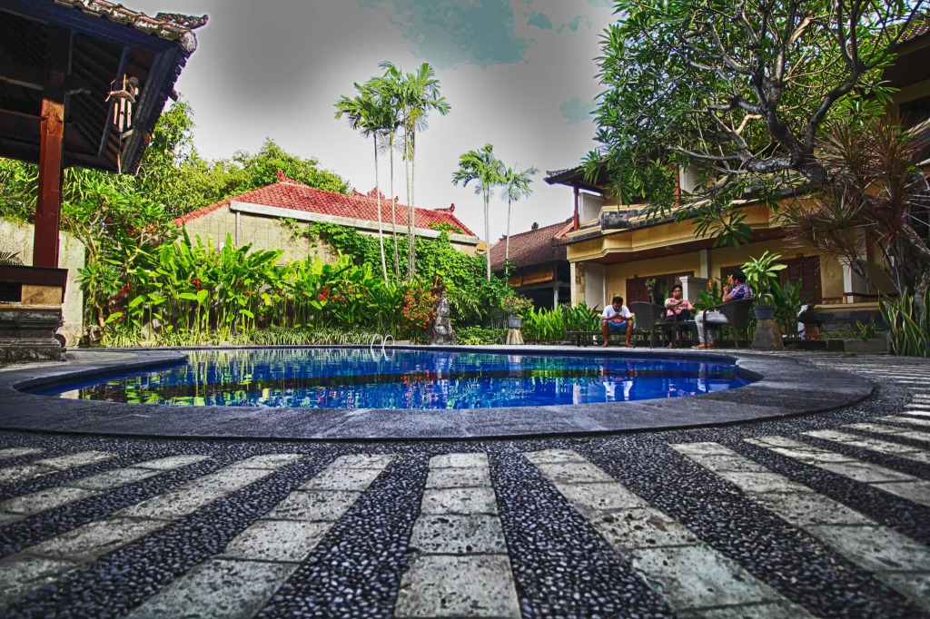 Paradiso Beach Inn