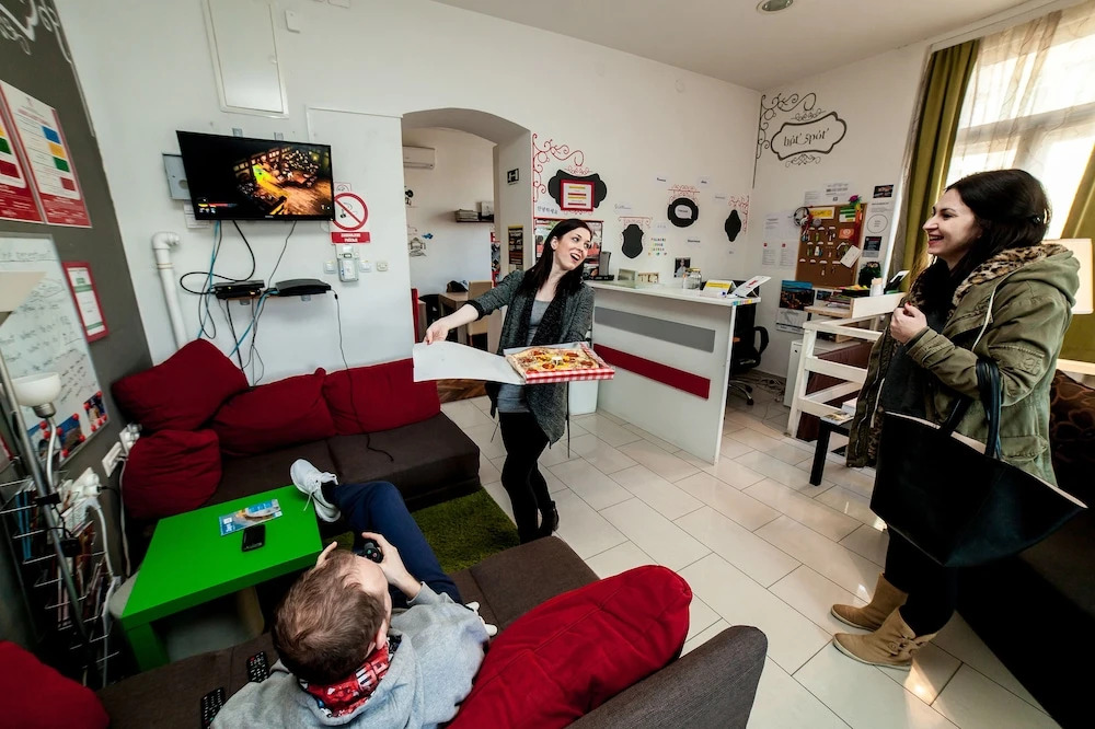 Palmers Lodge Hostel
